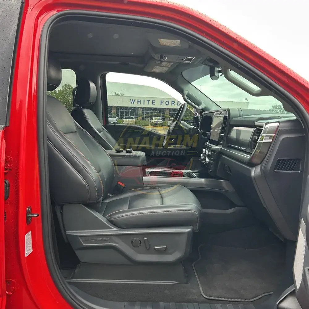 2025 Ford F-350 Super Duty Lariat