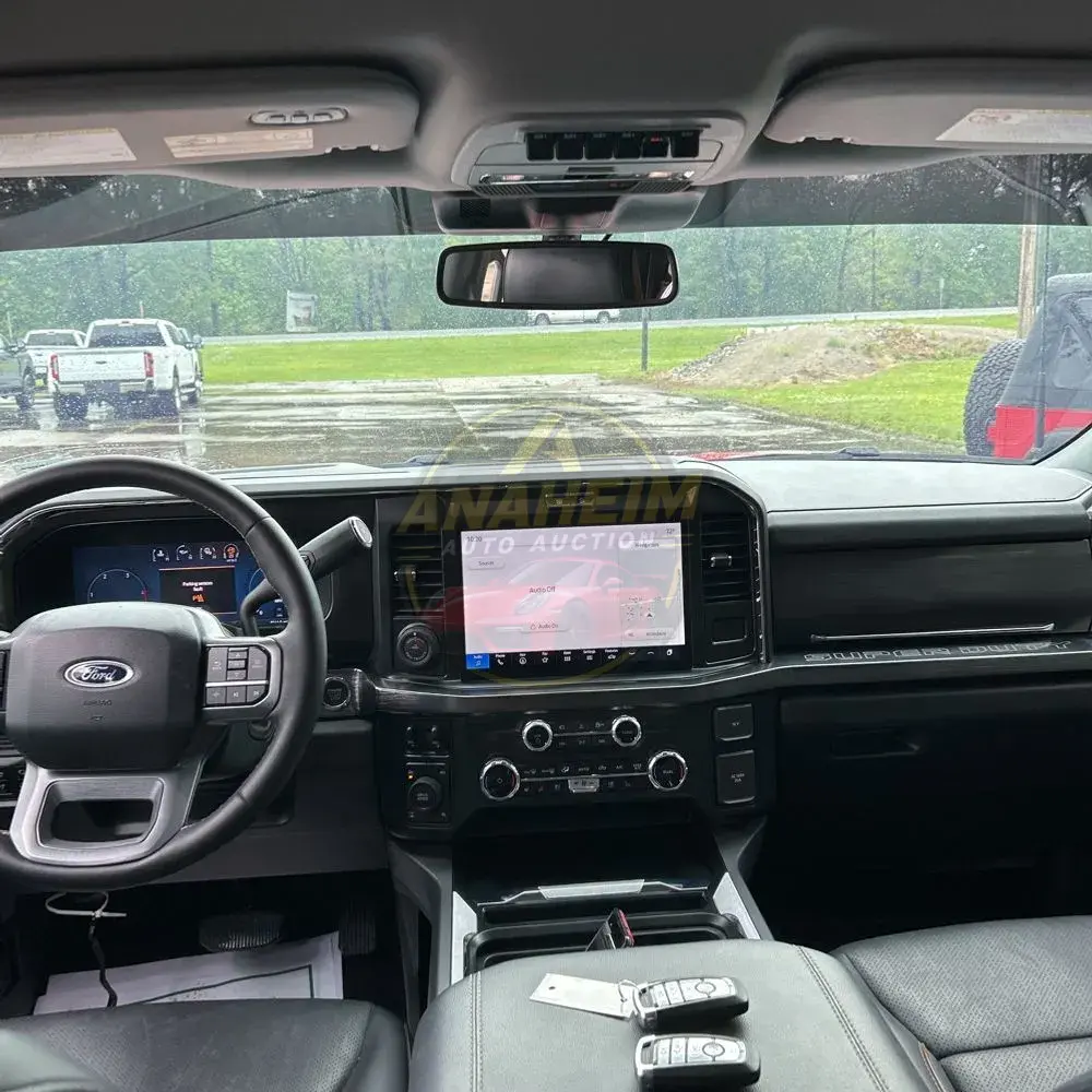 2025 Ford F-350 Super Duty Lariat