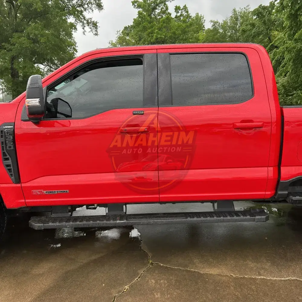 2025 Ford F-350 Super Duty Lariat