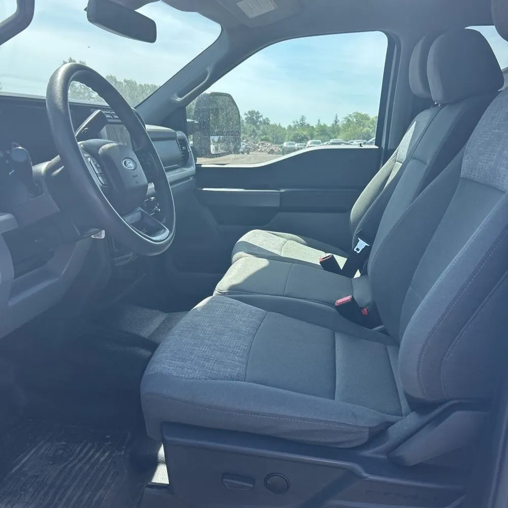 2023 Ford F-350 XLT