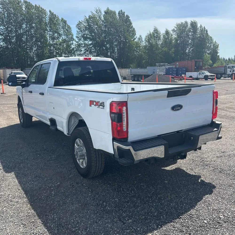 2023 Ford F-350 XLT