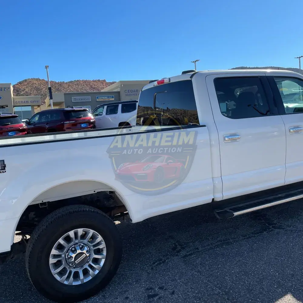 2022 Ford F-350 Super Duty Lariat