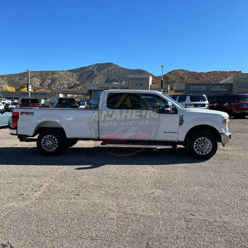 2022 Ford F-350 Super Duty Lariat
