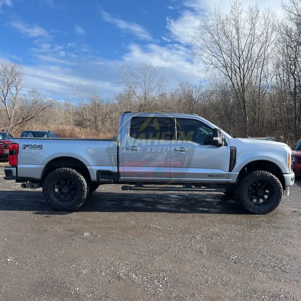 2023 Ford F-350 Super Duty Lariat