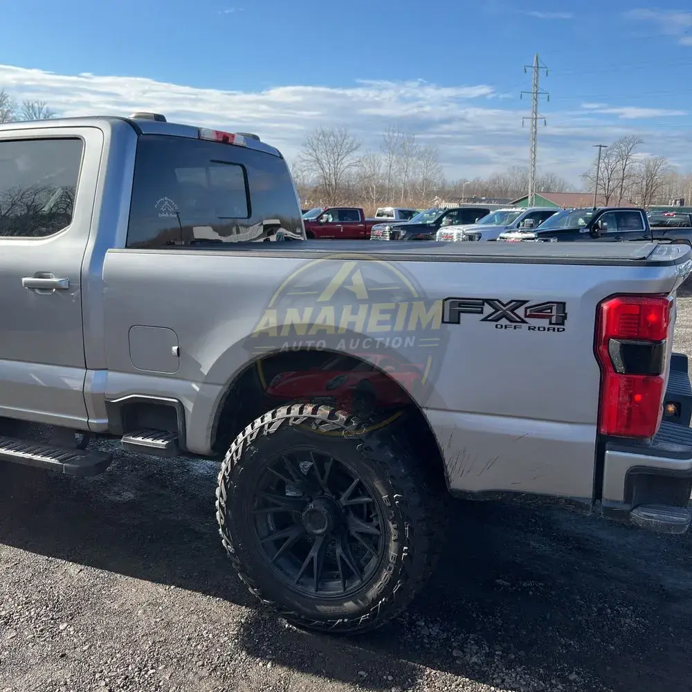 2023 Ford F-350 Super Duty Lariat