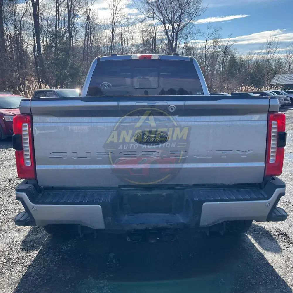 2023 Ford F-350 Super Duty Lariat