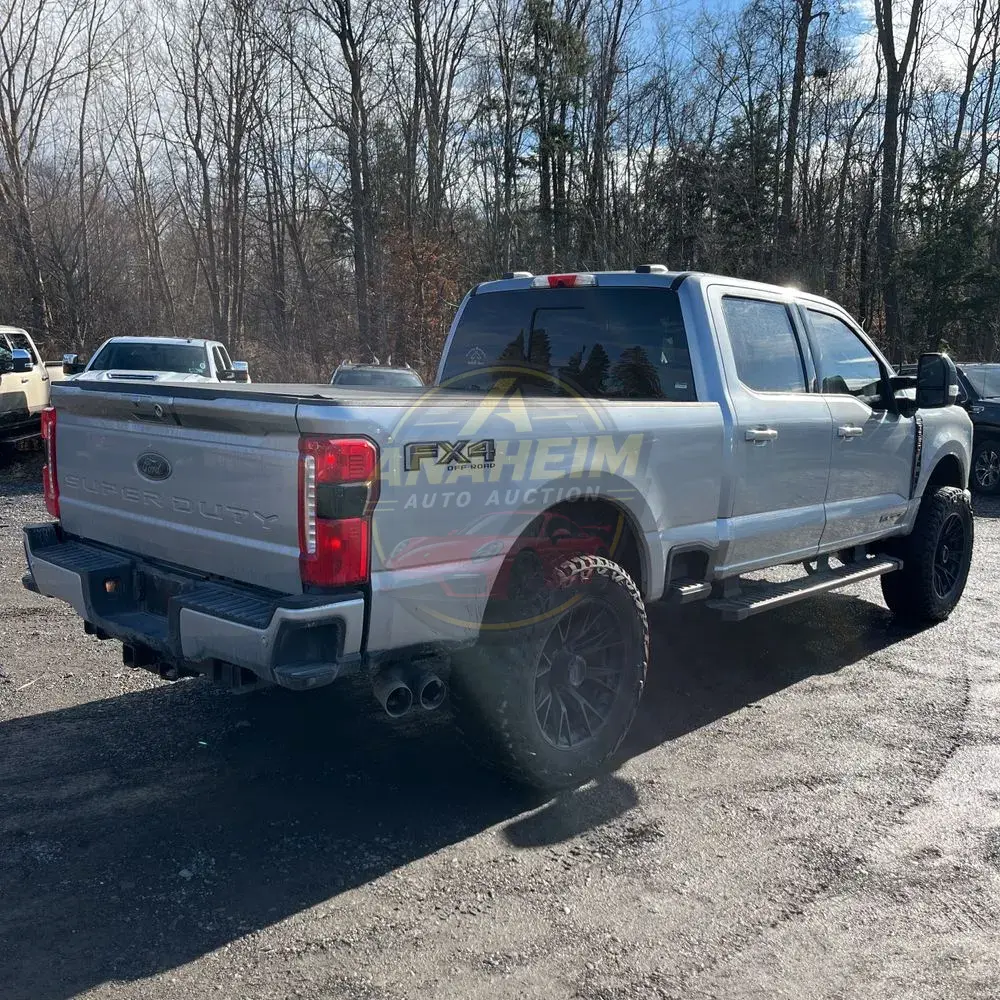 2023 Ford F-350 Super Duty Lariat