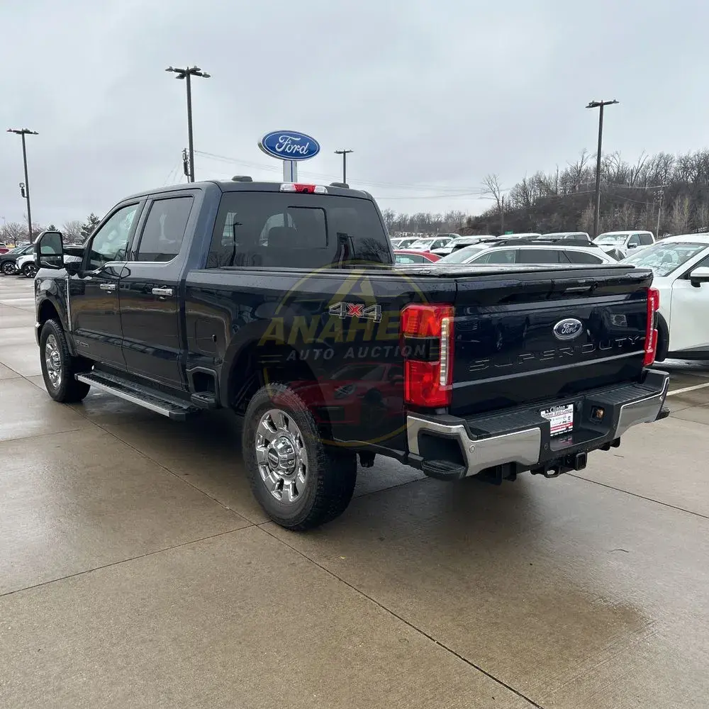2023 Ford F-350 Super Duty Lariat