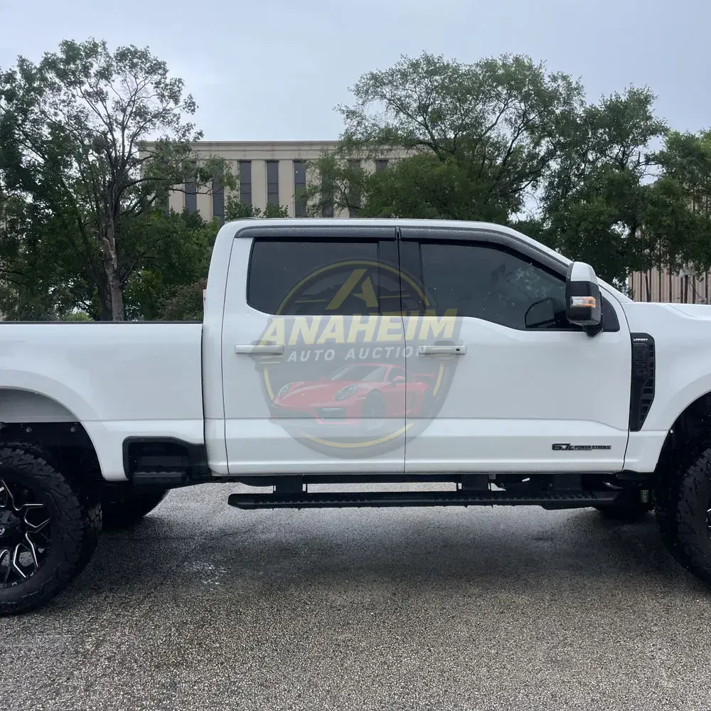 2023 Ford F350 S/D Lariat