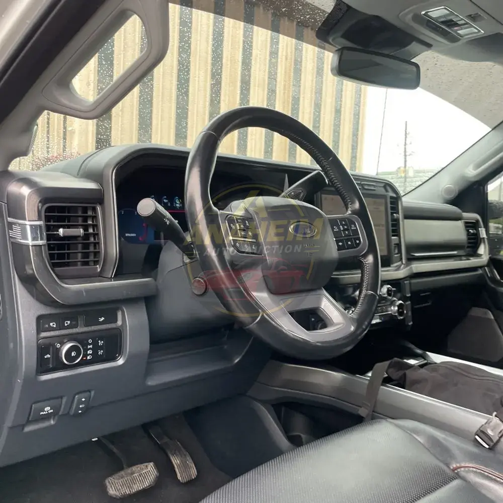 2023 Ford F350 S/D Lariat