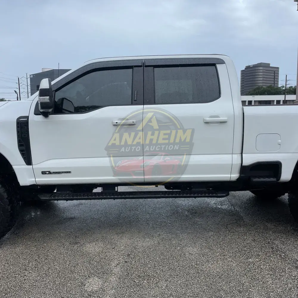 2023 Ford F350 S/D Lariat
