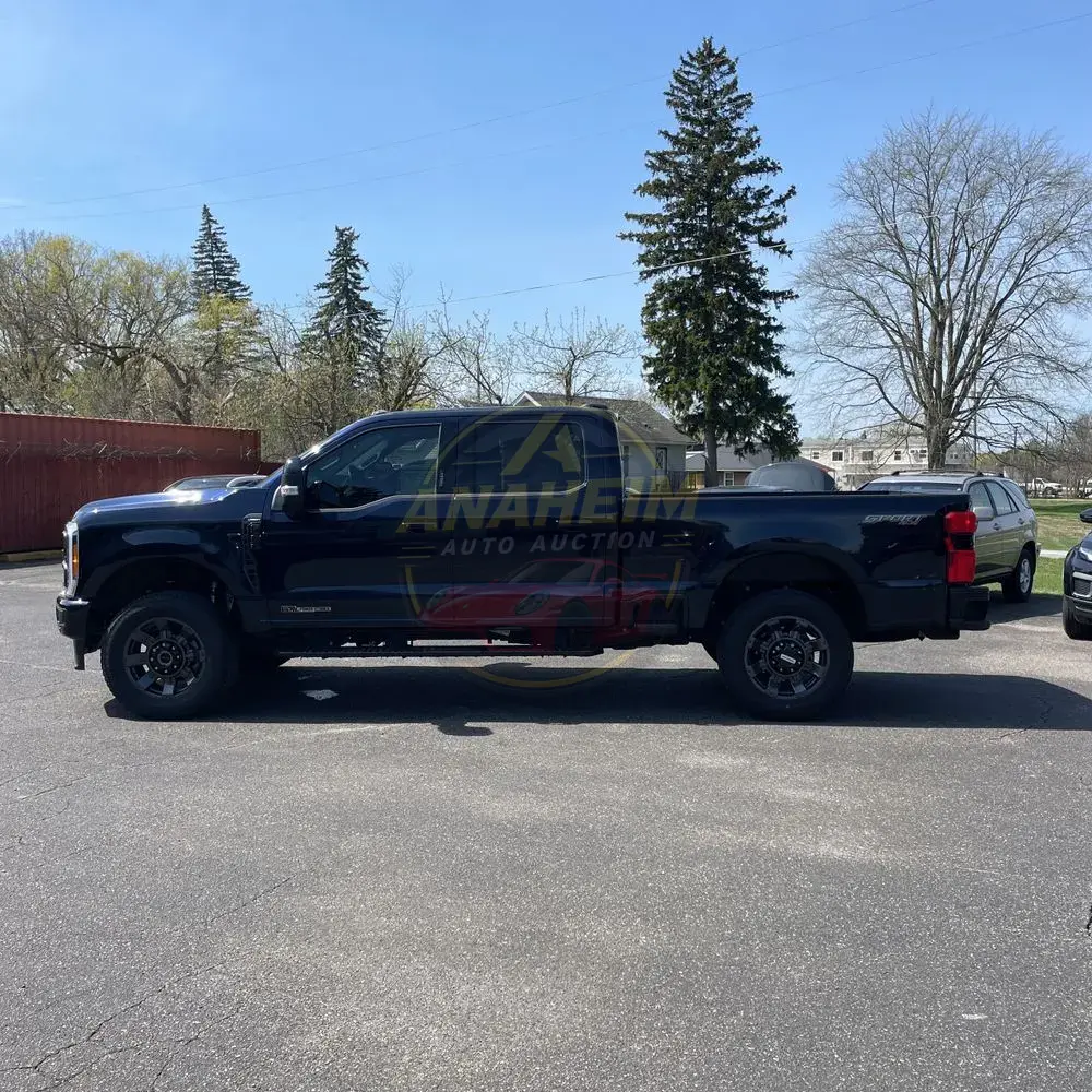 2023 Ford F-350 Super Duty Lariat