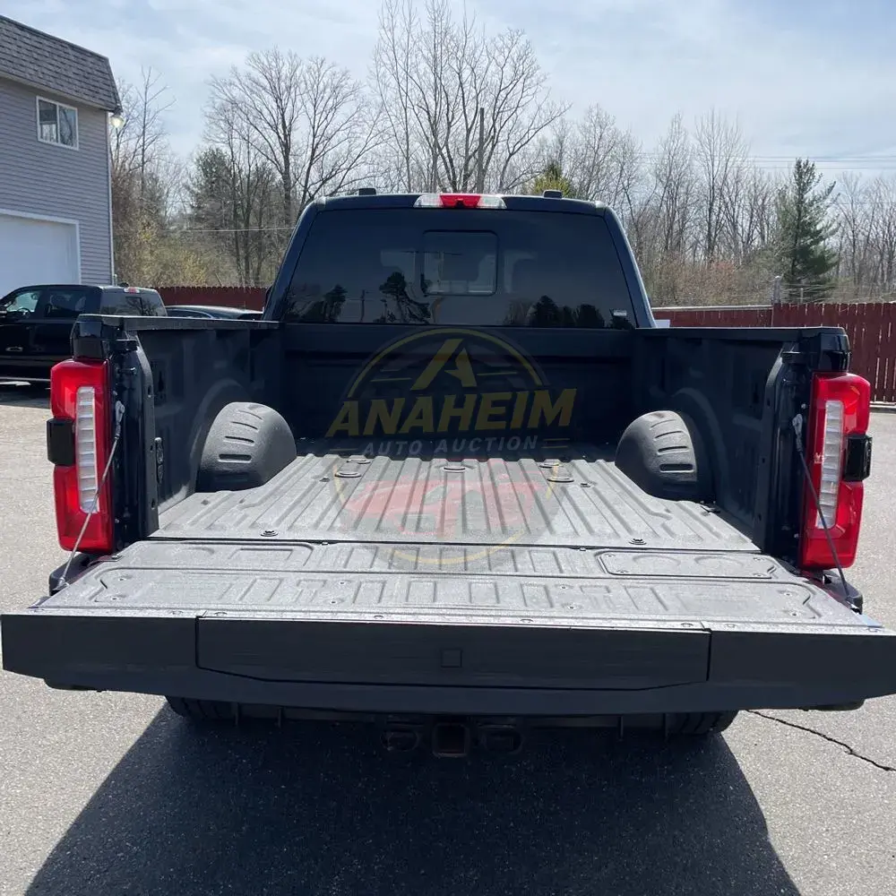 2023 Ford F-350 Super Duty Lariat