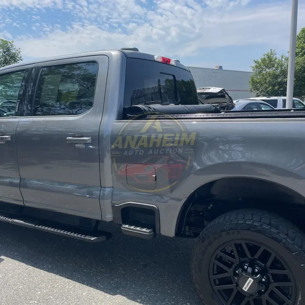 2023 Ford F-350 Super Duty Lariat