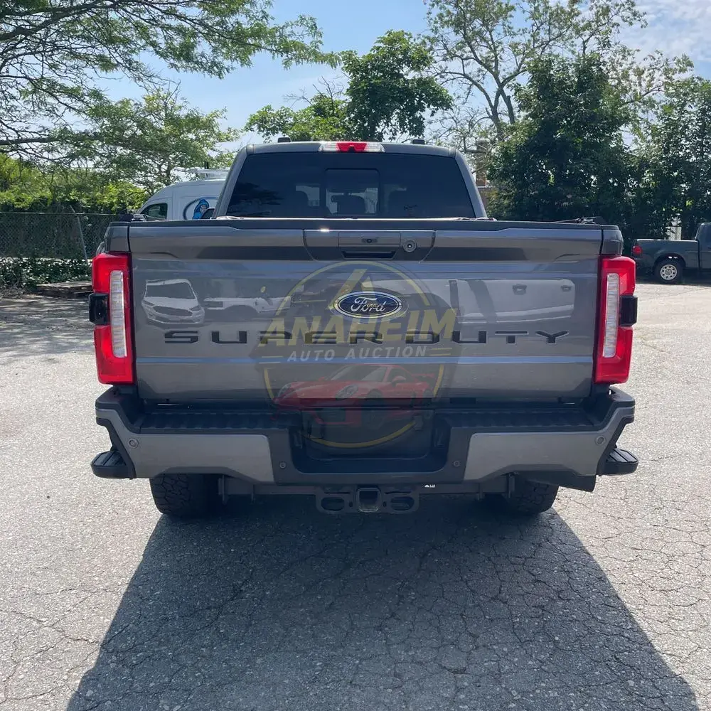 2023 Ford F-350 Super Duty Lariat