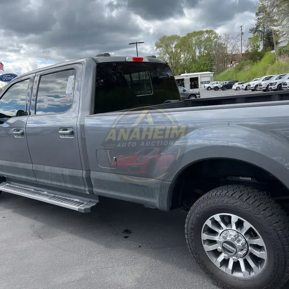 2022 Ford F-350 Super Duty Lariat