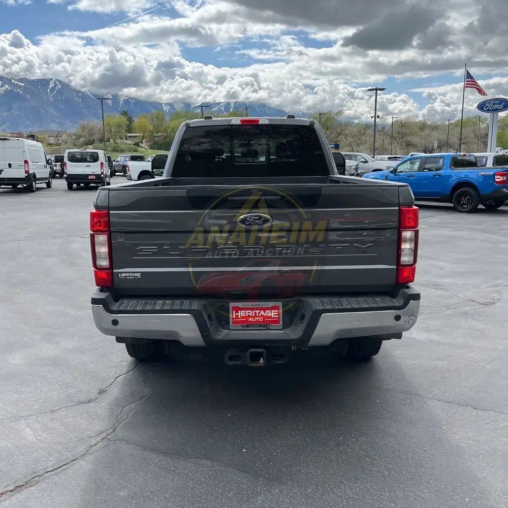 2022 Ford F-350 Super Duty Lariat