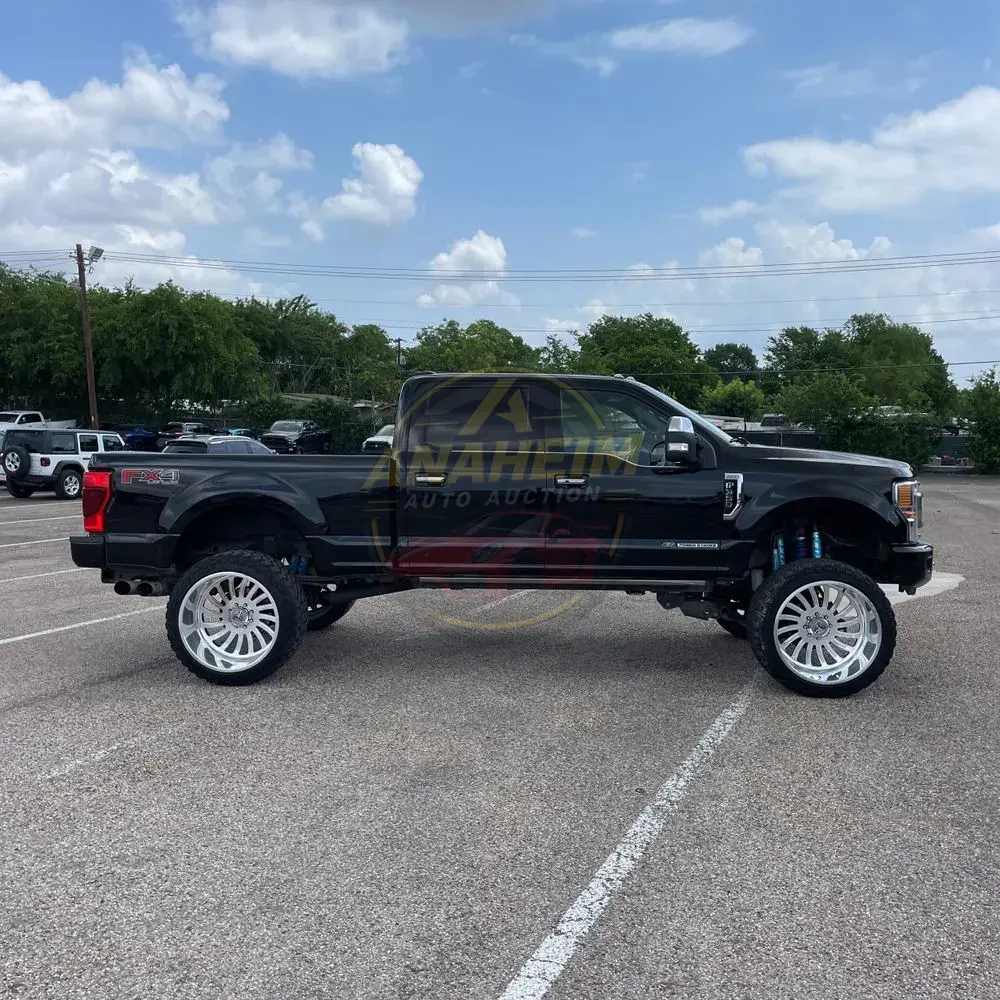 2022 Ford F-350 Super Duty Platinum