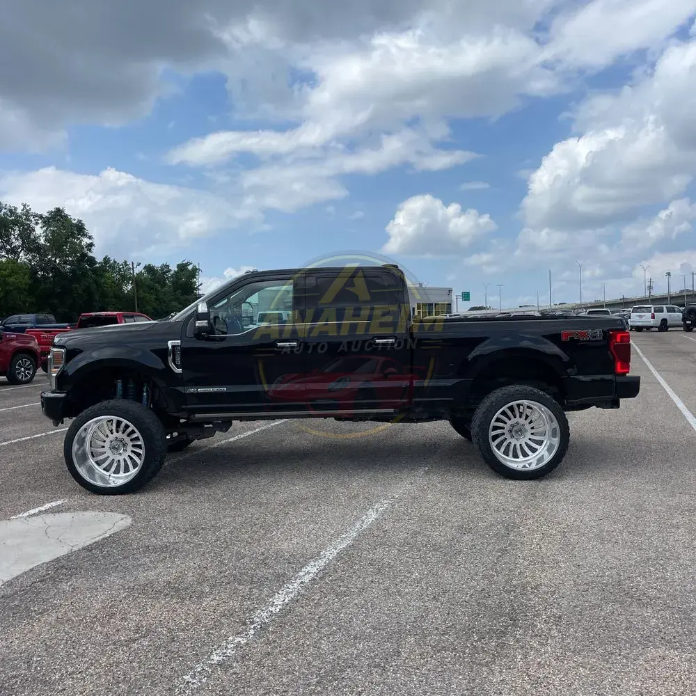 2022 Ford F-350 Super Duty Platinum