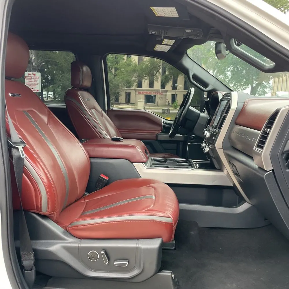 2022 Ford F-350 Super Duty Platinum