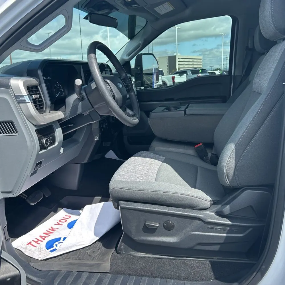 2024 Ford F-350 Super Duty XLT