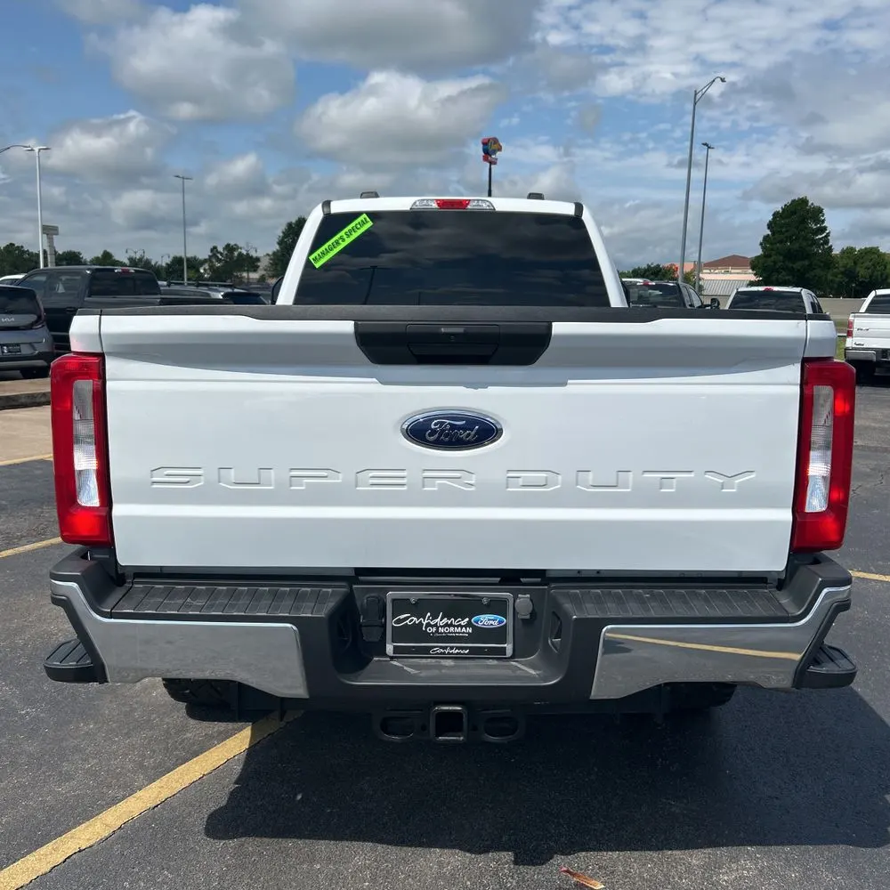 2024 Ford F-350 Super Duty XLT