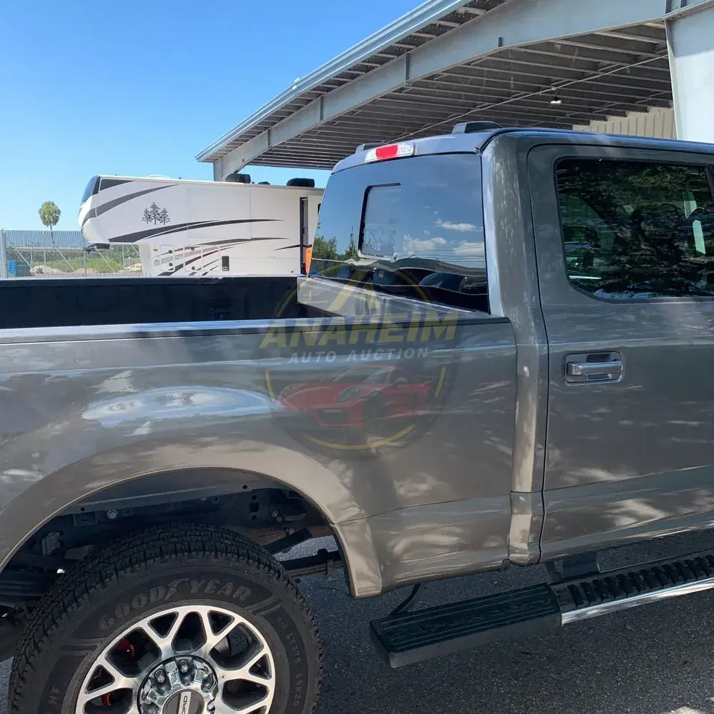 2022 Ford F-350 Super Duty Lariat