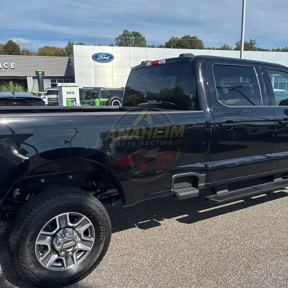 2025 Ford F350 S/D Lariat