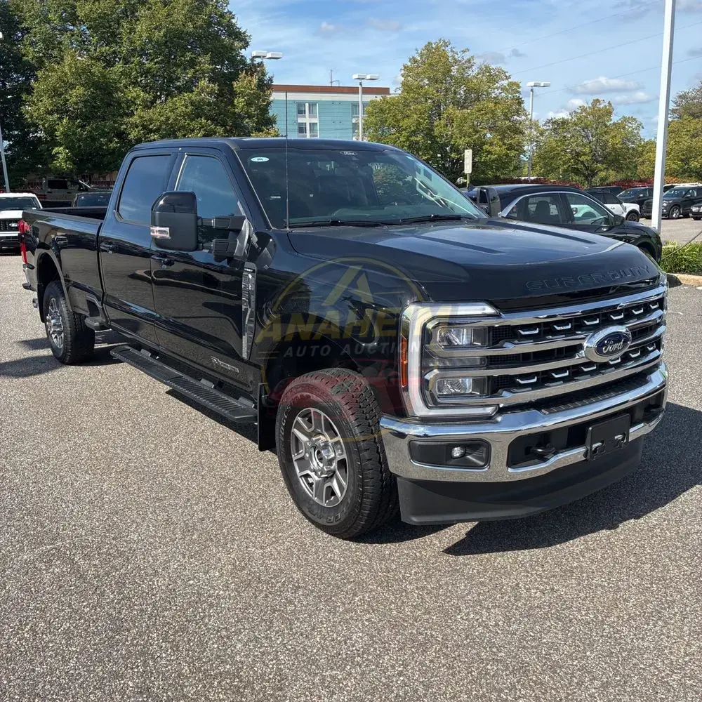 2025 Ford F350 S/D Lariat