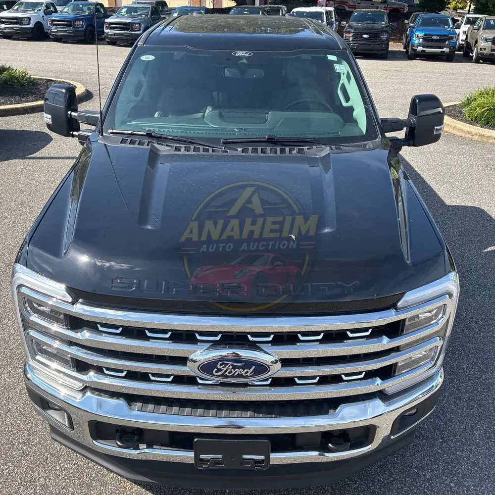 2025 Ford F350 S/D Lariat