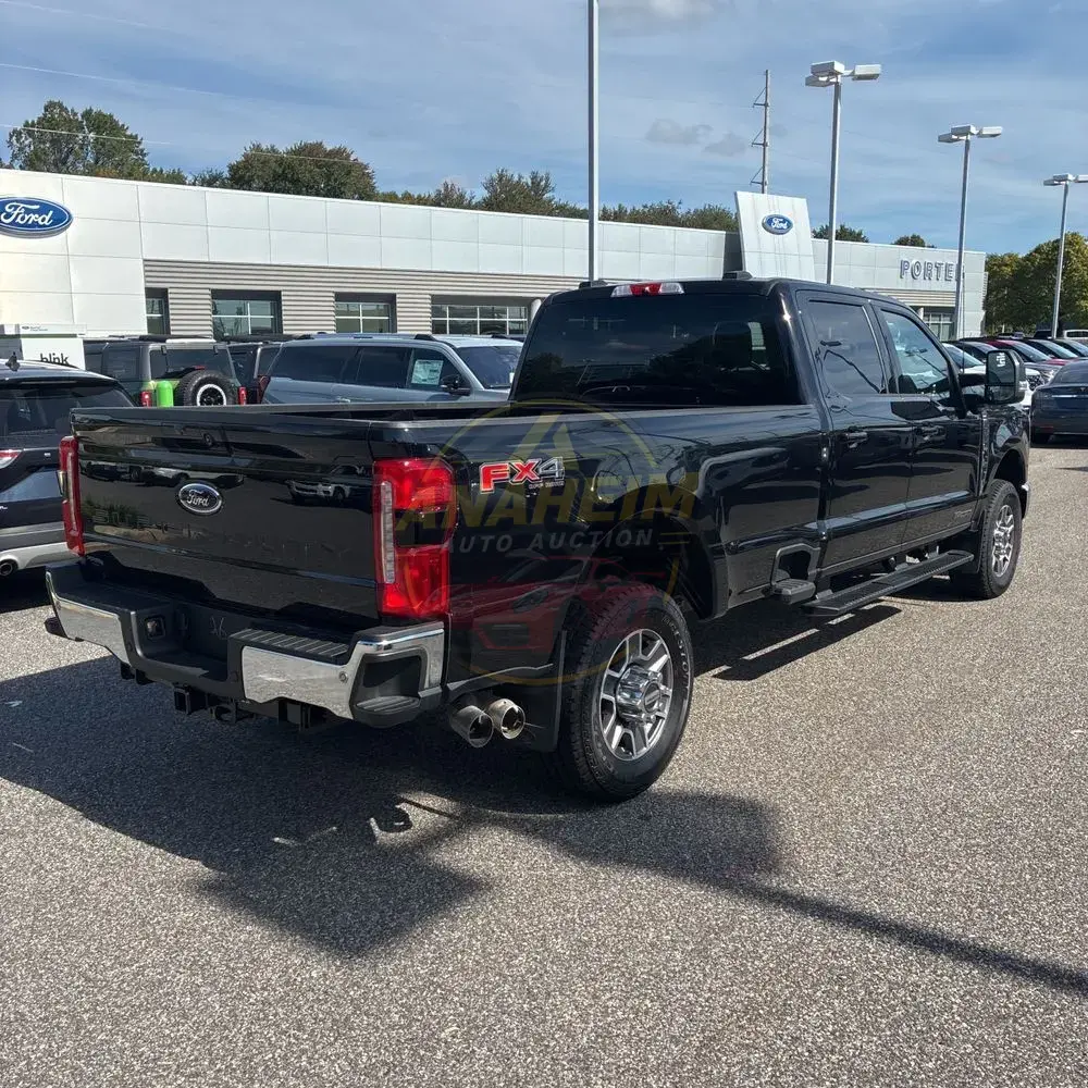 2025 Ford F350 S/D Lariat
