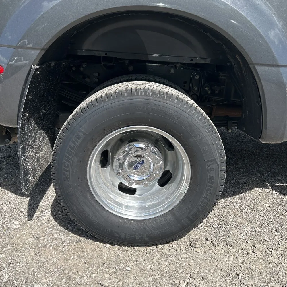 2024 Ford F350 S/D Lariat