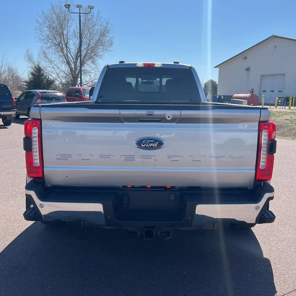 2023 Ford F350 S/D Lariat