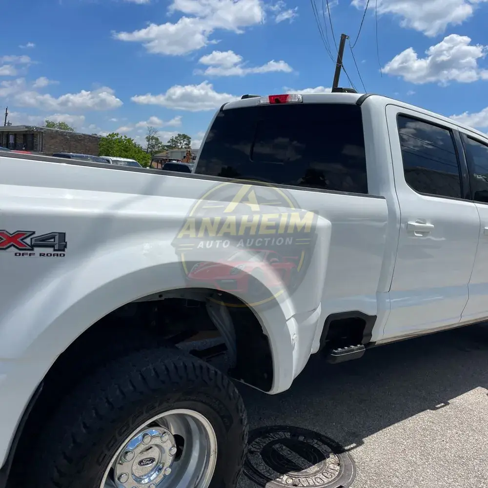 2023 Ford F-350 Super Duty Lariat