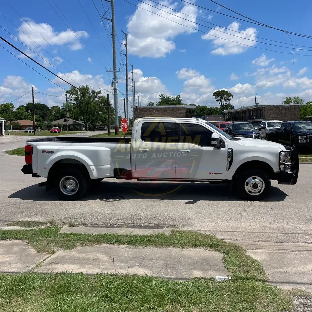 2023 Ford F-350 Super Duty Lariat
