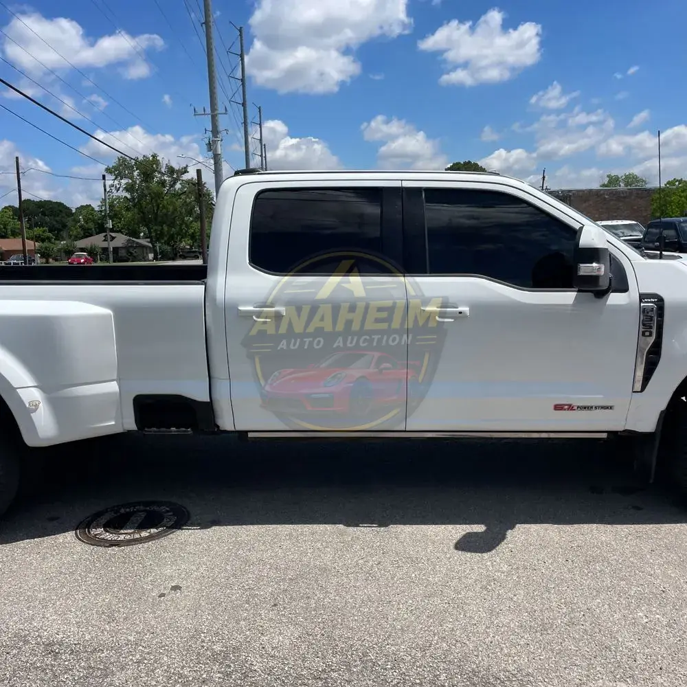 2023 Ford F-350 Super Duty Lariat
