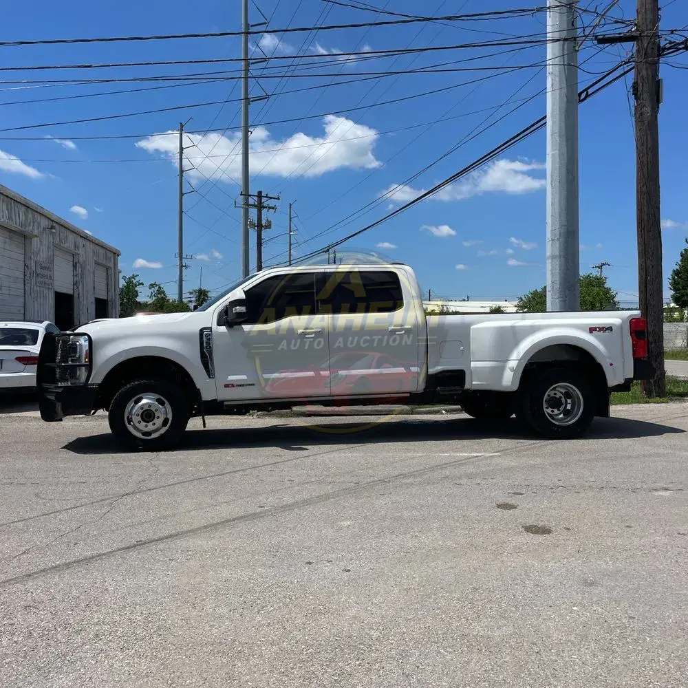2023 Ford F-350 Super Duty Lariat