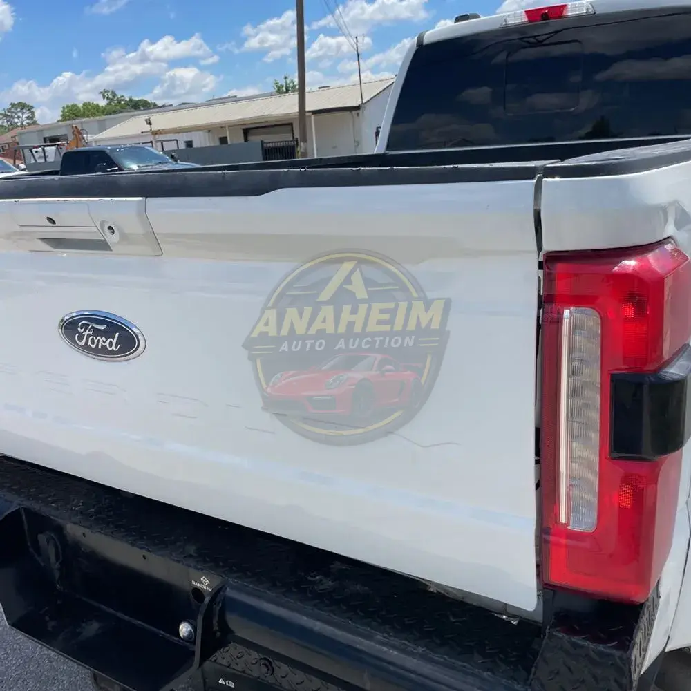 2023 Ford F-350 Super Duty Lariat