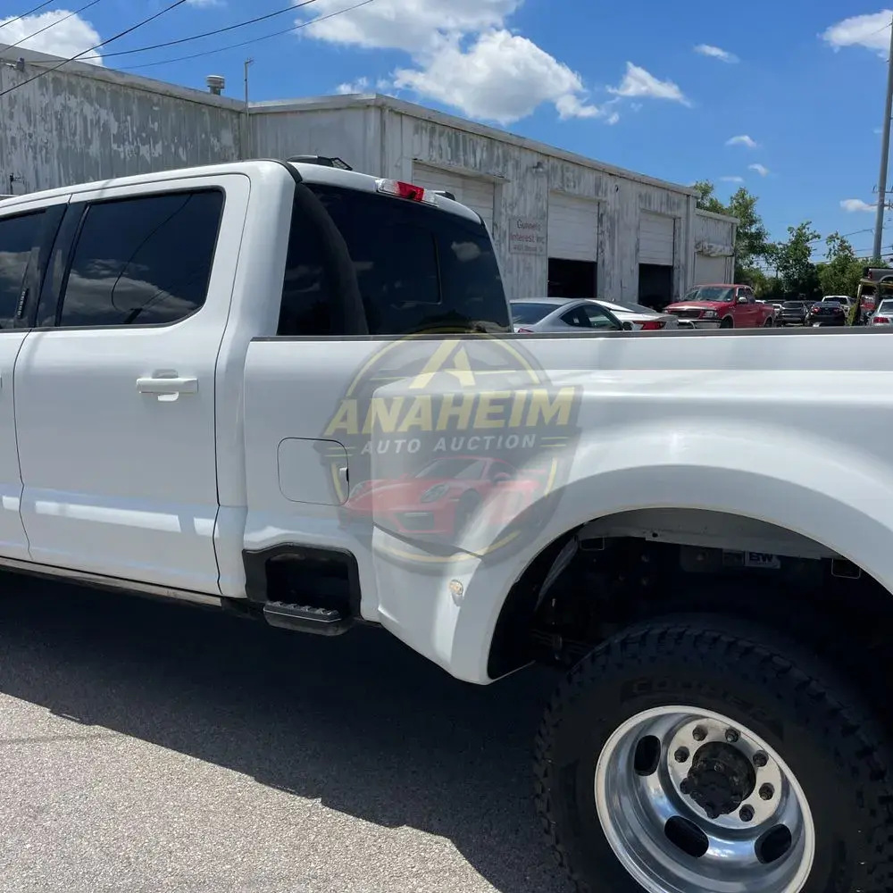 2023 Ford F-350 Super Duty Lariat