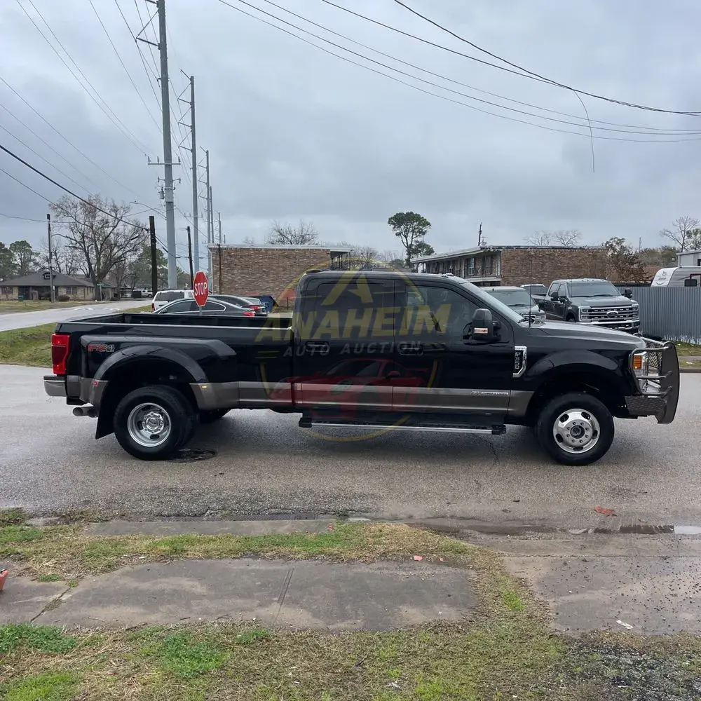 2022 Ford F-350 Super Duty Lariat