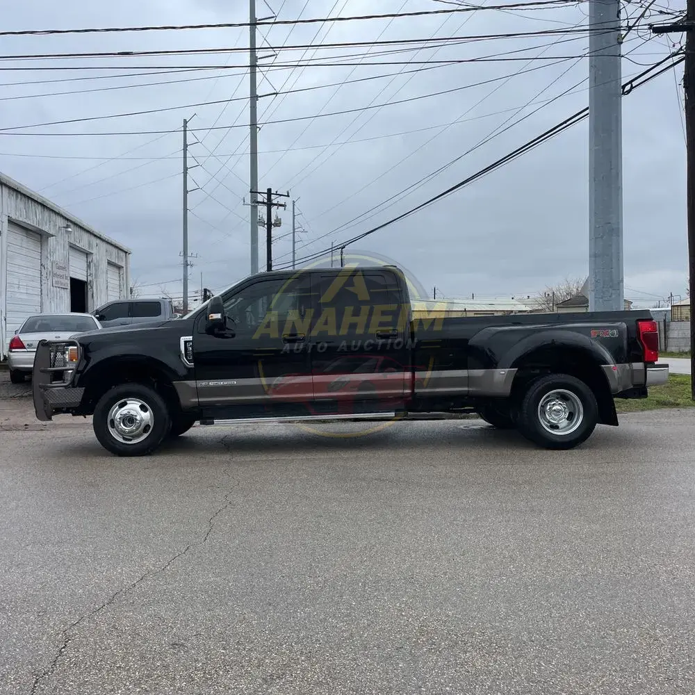 2022 Ford F-350 Super Duty Lariat