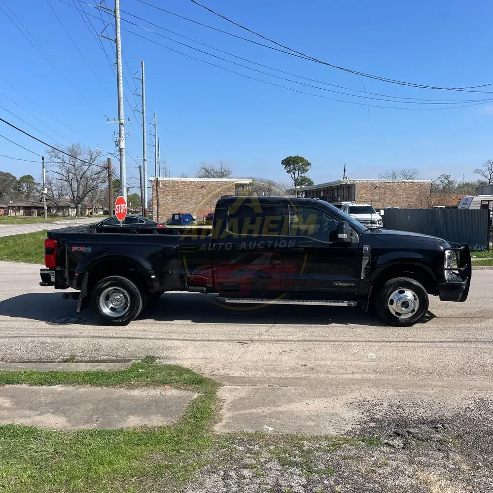 2023 Ford F-350 Super Duty Lariat
