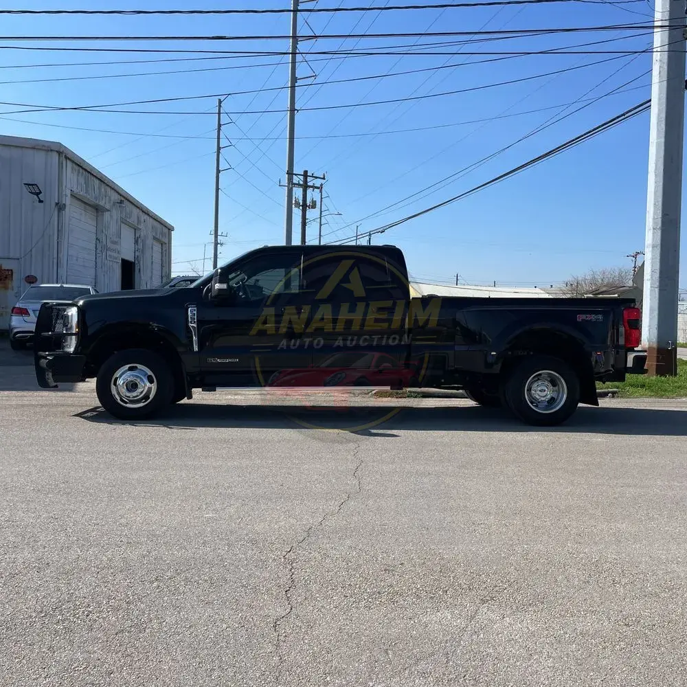 2023 Ford F-350 Super Duty Lariat