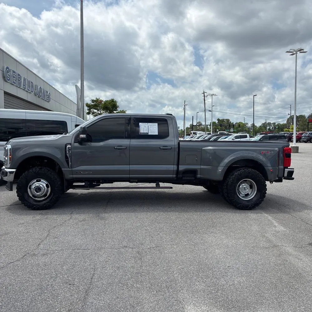2024 Ford F-350 Super Duty Lariat