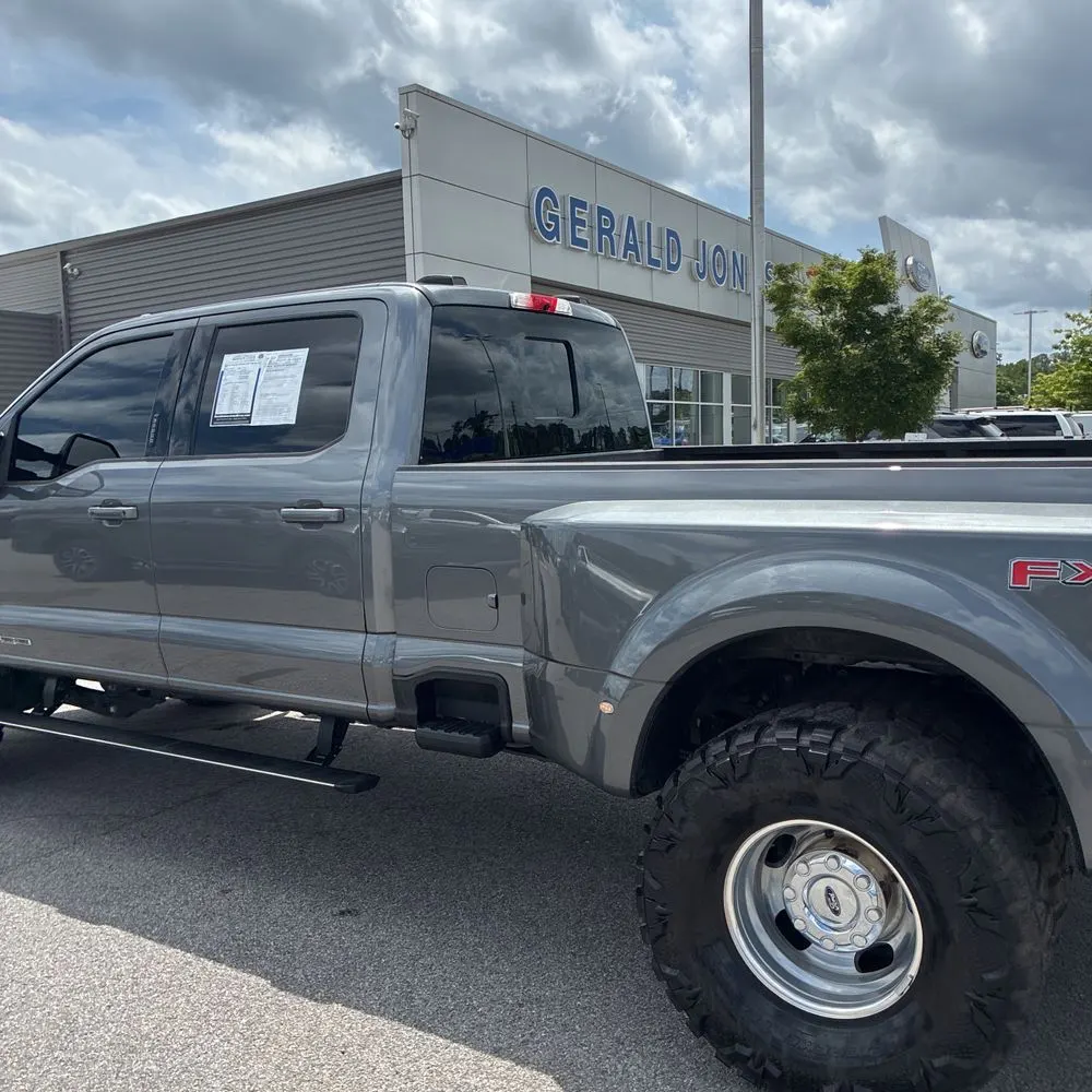 2024 Ford F-350 Super Duty Lariat