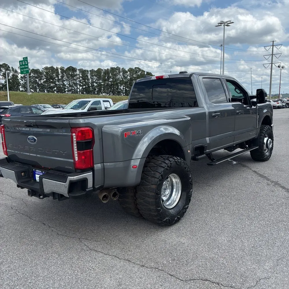 2024 Ford F-350 Super Duty Lariat