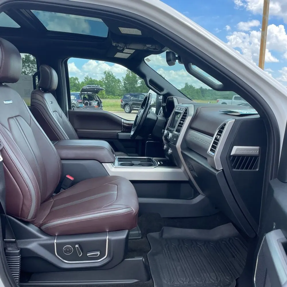 2017 Ford F350 S/D Platinum