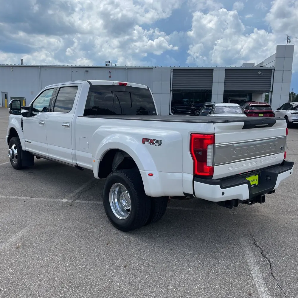 2017 Ford F350 S/D Platinum