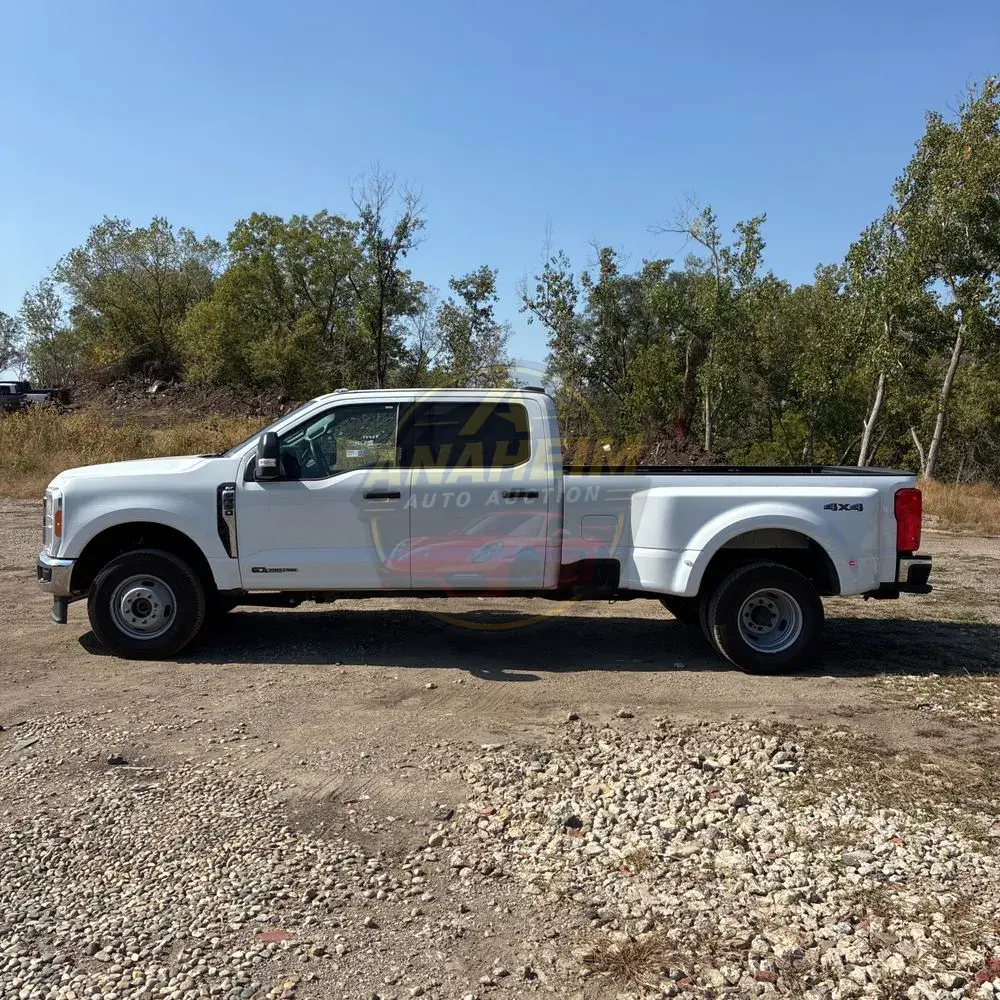 2023 Ford F350 S/D XLT