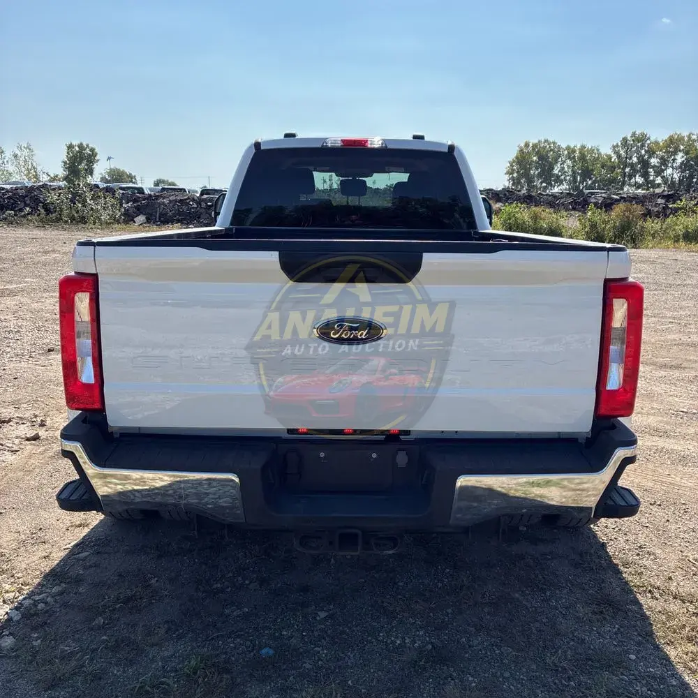 2023 Ford F350 S/D XLT